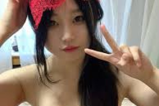 又曝4大瓜！因情伤割腕、知名女星退圈、减肥进急诊 黄晓明最意外