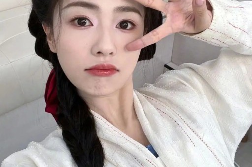 大批明星集体翻车董宇辉遭遇网友：这一次狼真的来了